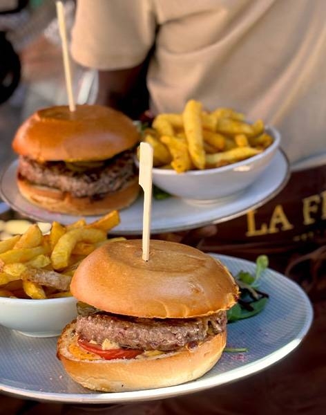 Restaurant Terre et mer traditionnel - La Ferme - Restaurant Marseille bouillabaisse - restaurant a faire Marseille
